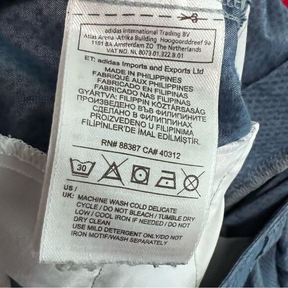 Adidas Blue Chino Style Gold Shorts Size 36 - Picture 5 of 5